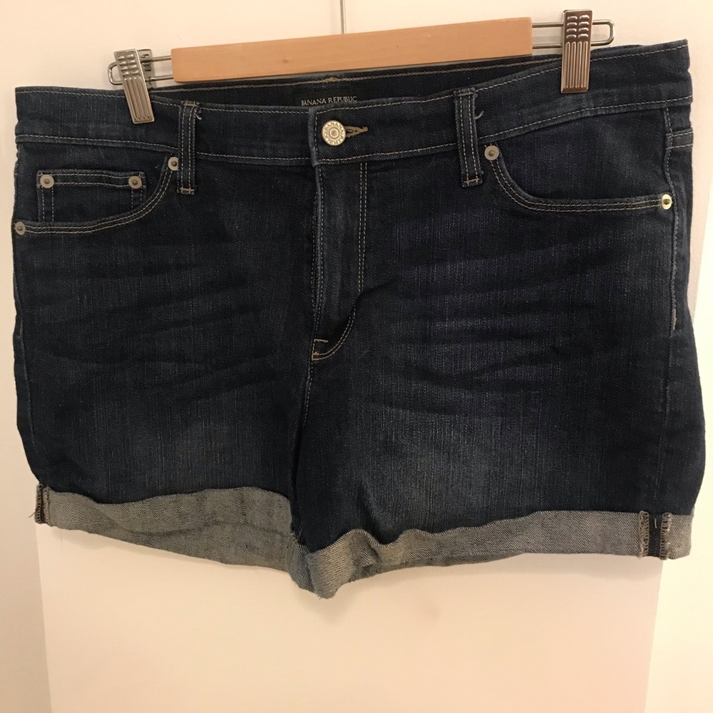 Shorts - Banana Republic